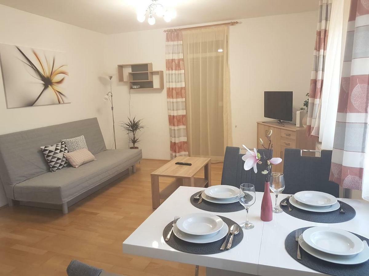 Központhoz közeli - Cool Tettye Apartman Pécs Kültér fotó